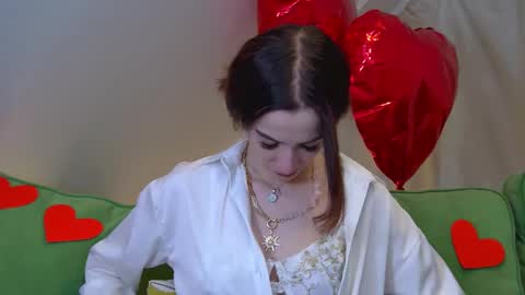 MariaMenson online show from 02.22.25