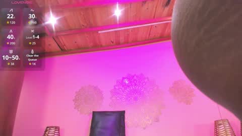 Marian Reynolds online show from 10.31.25