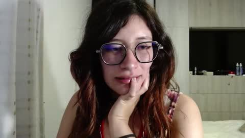 Mariana online show from 03.11.25