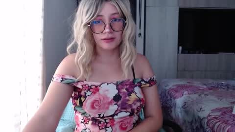 Mariana online show from 09.26.25