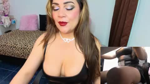 Snapshot of mariana_beltrann chatting on 06.03.26 Mariana online show from 06.03.26