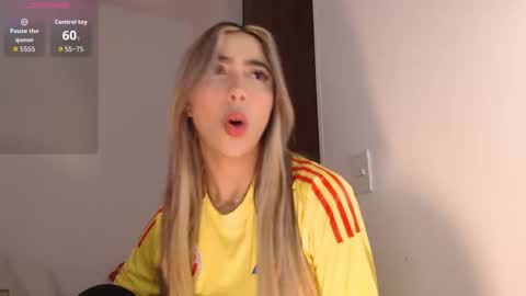 Mariana online show from 10.11.25