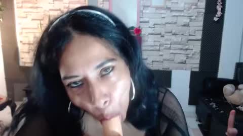 mariana_night online show from 12.26.24
