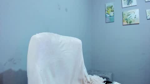    online show from 10.12.25