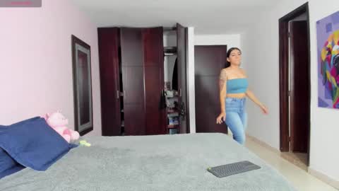 MARIANA Y VALENTINA online show from 02.12.26