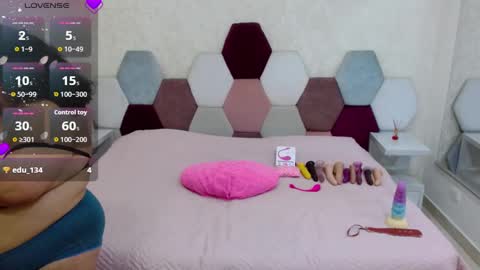 Snapshot of marianabbw_ chatting on 09.29.25 mariana online show from 09.29.25