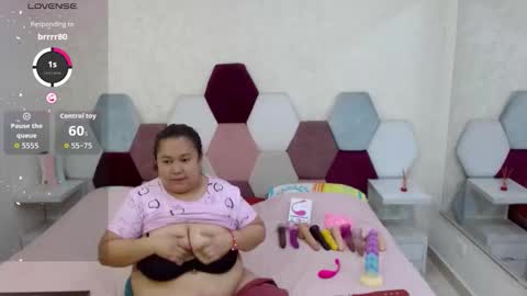 Snapshot of marianabbw_ chatting on 10.20.25 mariana online show from 10.20.25