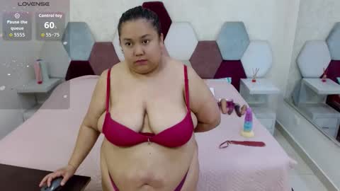 Snapshot of marianabbw_ chatting on 10.25.25 mariana online show from 10.25.25