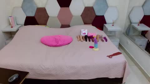 Snapshot of marianabbw_ chatting on 10.30.25 mariana online show from 10.30.25