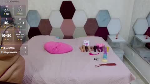 Snapshot of marianabbw_ chatting on 11.14.25 mariana online show from 11.14.25