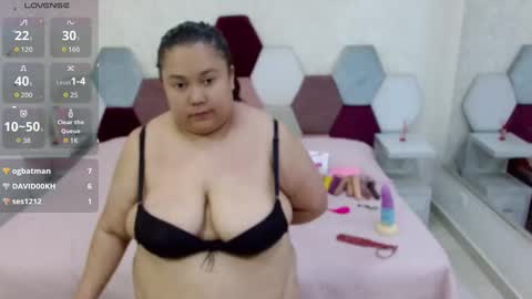 Snapshot of marianabbw_ chatting on 11.15.25 mariana online show from 11.15.25