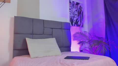 Mariana online show from 12.19.24