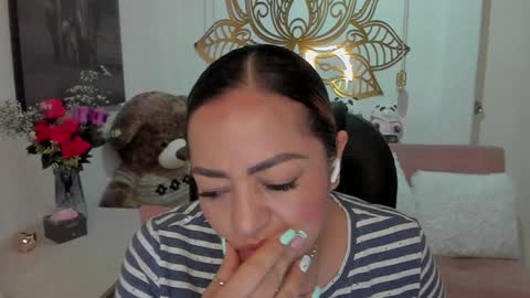 Snapshot of marianalopez81 chatting on 01.15.25 Mariana Lopez online show from 01.15.25