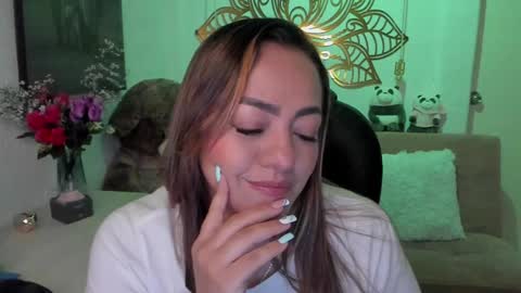 Snapshot of marianalopez81 chatting on 02.06.25 Mariana Lopez online show from 02.06.25