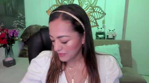 Snapshot of marianalopez81 chatting on 02.06.25 Mariana Lopez online show from 02.06.25