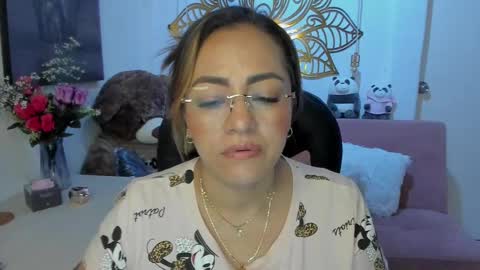 Snapshot of marianalopez81 chatting on 02.12.25 Mariana Lopez online show from 02.12.25