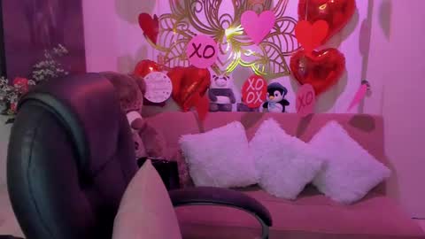 Snapshot of marianalopez81 chatting on 02.17.25 Mariana Lopez online show from 02.17.25