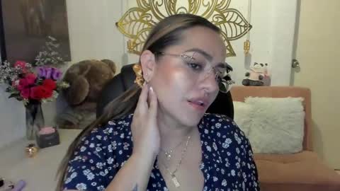 Snapshot of marianalopez81 chatting on 02.18.25 Mariana Lopez online show from 02.18.25