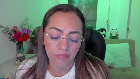 Snapshot of marianalopez81 chatting on 02.21.25 Mariana Lopez online show from 02.21.25