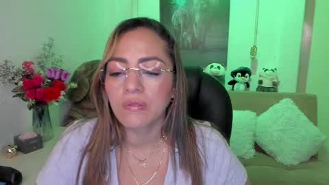 Snapshot of marianalopez81 chatting on 02.25.25 Mariana Lopez online show from 02.25.25