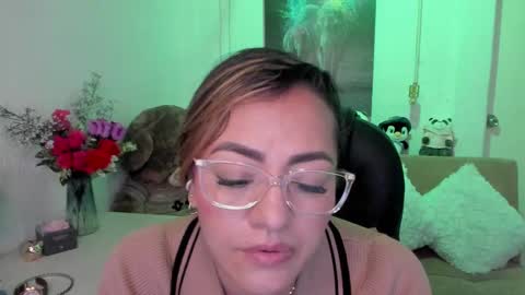 Snapshot of marianalopez81 chatting on 02.26.25 Mariana Lopez online show from 02.26.25