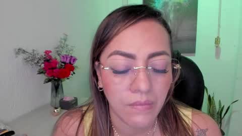 Snapshot of marianalopez81 chatting on 03.04.25 Mariana Lopez online show from 03.04.25