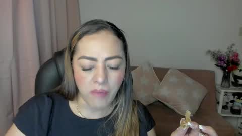Snapshot of marianalopez81 chatting on 03.08.25 Mariana Lopez online show from 03.08.25