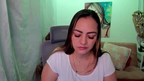 Snapshot of marianalopez81 chatting on 10.06.25 Mariana Lopez online show from 10.06.25