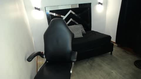 Mariana online show from 03.27.26