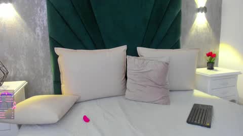 Snapshot of marianasanz chatting on 12.06.24 Mariana online show from 12.06.24