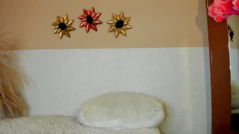 Snapshot of marianeporter_ chatting on 01.16.25 marianeporter online show from 01.16.25