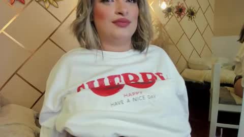 Snapshot of marianeporter_ chatting on 09.09.25 marianeporter online show from 09.09.25