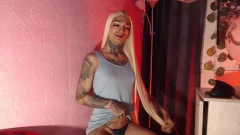 Snapshot of mariangel_tattooed_barbie chatting on 02.15.26 mariangel_tattooed_barbie online show from 02.15.26