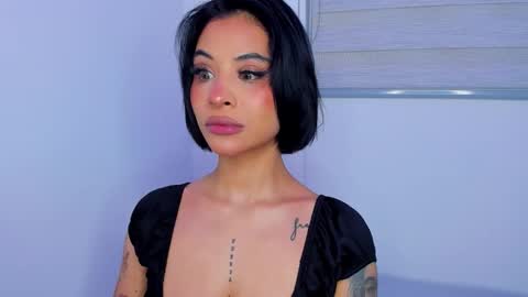 M A R I A N E online show from 02.03.26