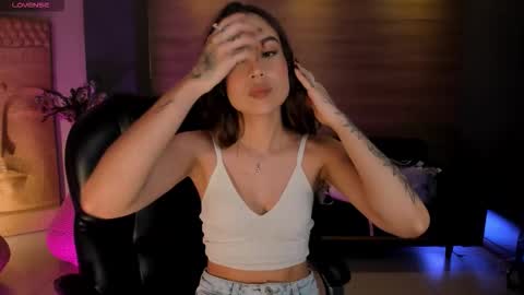 Marianne  online show from 11.21.25