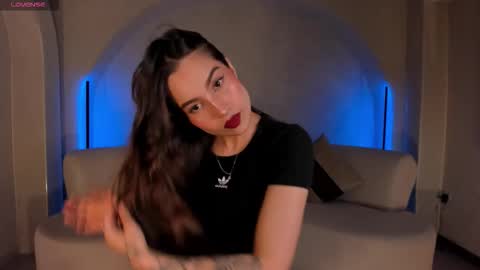 Marianne  online show from 11.26.25