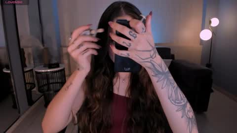 Marianne  online show from 03.05.26