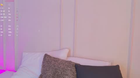 Maria Pettit online show from 10.15.25