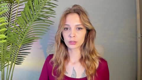 Snapshot of maribett chatting on 09.12.25 Masha online show from 09.12.25