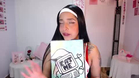 Nicolle online show from 06.17.26