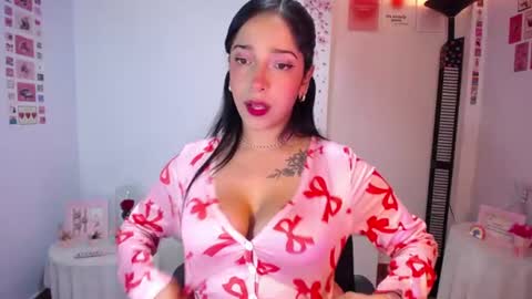 Nicolle online show from 07.20.26