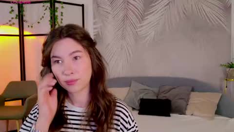 Snapshot of marie_diaze chatting on 07.18.26 Marie LEAVE YOUR WITH ME online show from 07.18.26