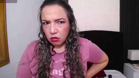 marie_hss online show from 11.20.25