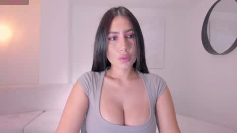 Snapshot of mariejane2 chatting on 01.10.25 Im Marie Jane online show from 01.10.25
