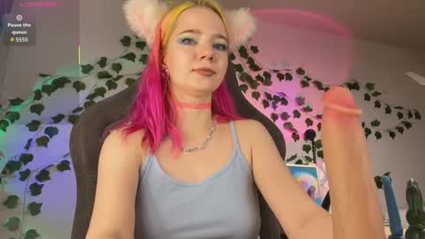 Mariel Gold online show from 11.04.25