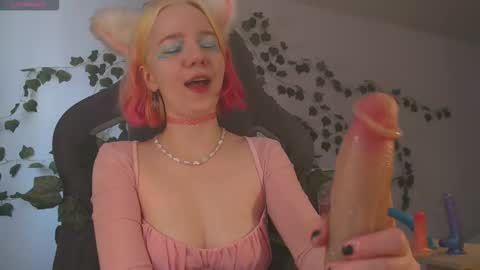 Mariel Gold online show from 03.28.26