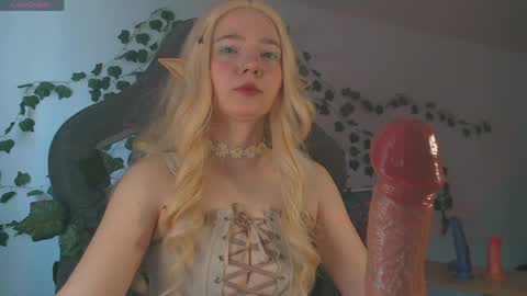 Mariel Gold online show from 04.02.26