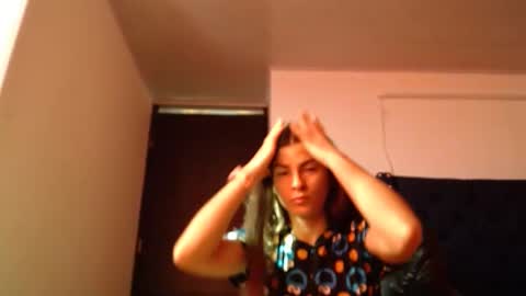 Mariie online show from 02.09.25