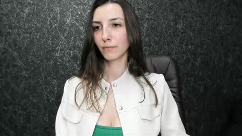 marielleanker online show from 11.19.25