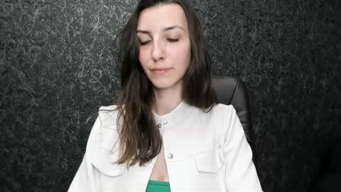 marielleanker online show from 11.30.25